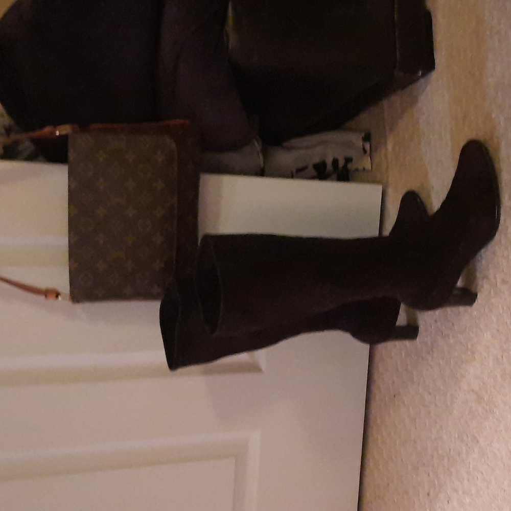 Brown soft Suede boots 7 1/2